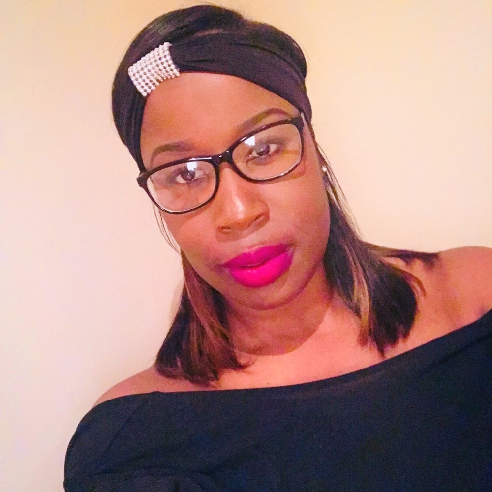 Meet your Posher, Tosha